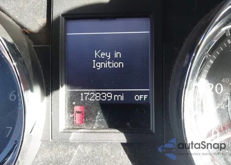 2011 Chrysler Town & Country Touring из США, поврежденный, VIN 2A4RR5DG7BR702093